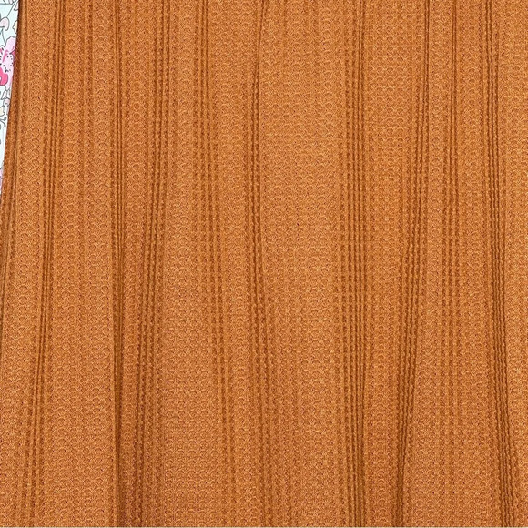 Amazon 1X Shirt Top Brown White Solid Floral Flared Sheer 3/4 Sleeve Scoop Neck - Picture 2 of 6